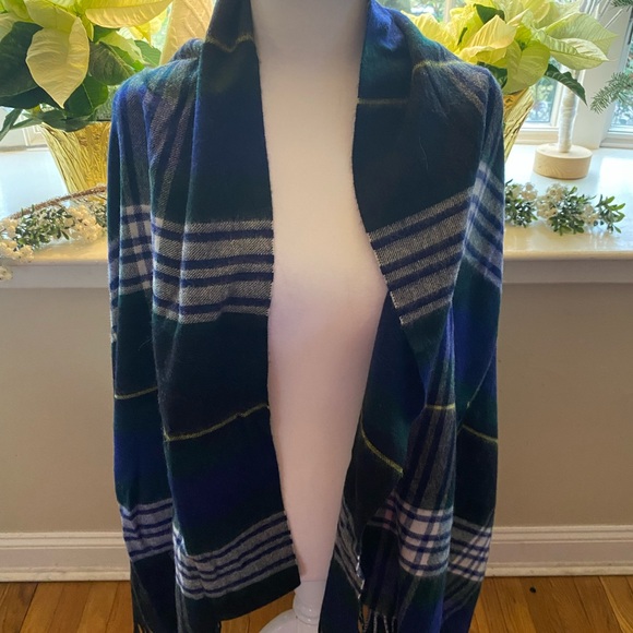 J.Crew black watch plaid wrap scarf 🖤💚💛 - Picture 2 of 15